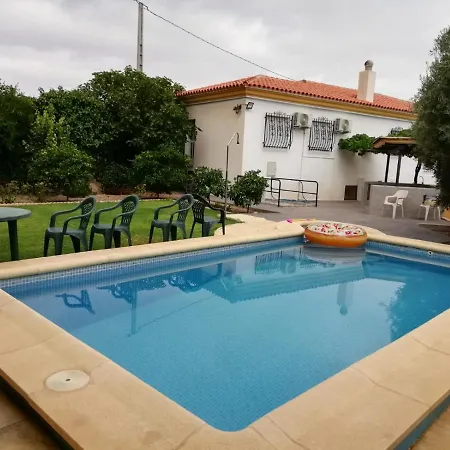 Con Piscina En Holiday home